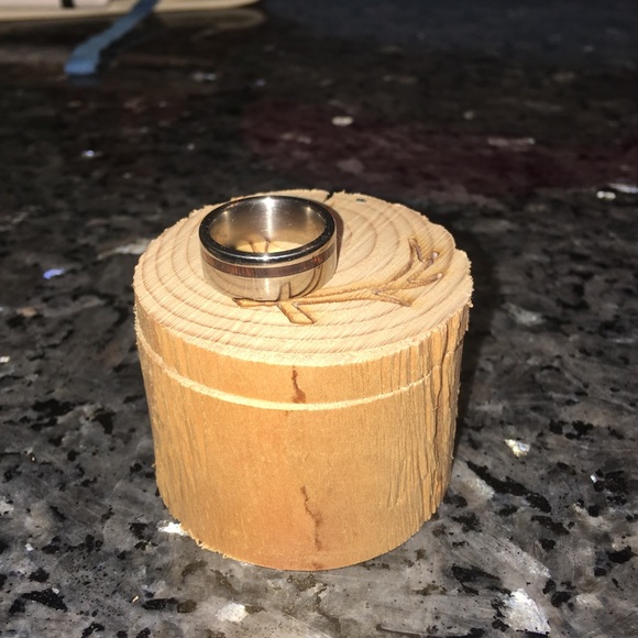 Staghead Designs Other - *BNIB* Men’s Titanium ring with Ironwood inlay